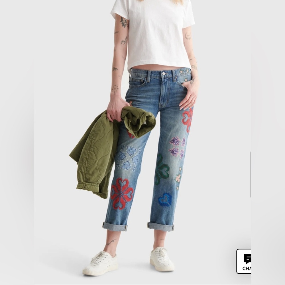 Lucky Brand mid-rise boy jeans with hearts flowers embroidery Valentines 6/28 - Picture 2 of 14